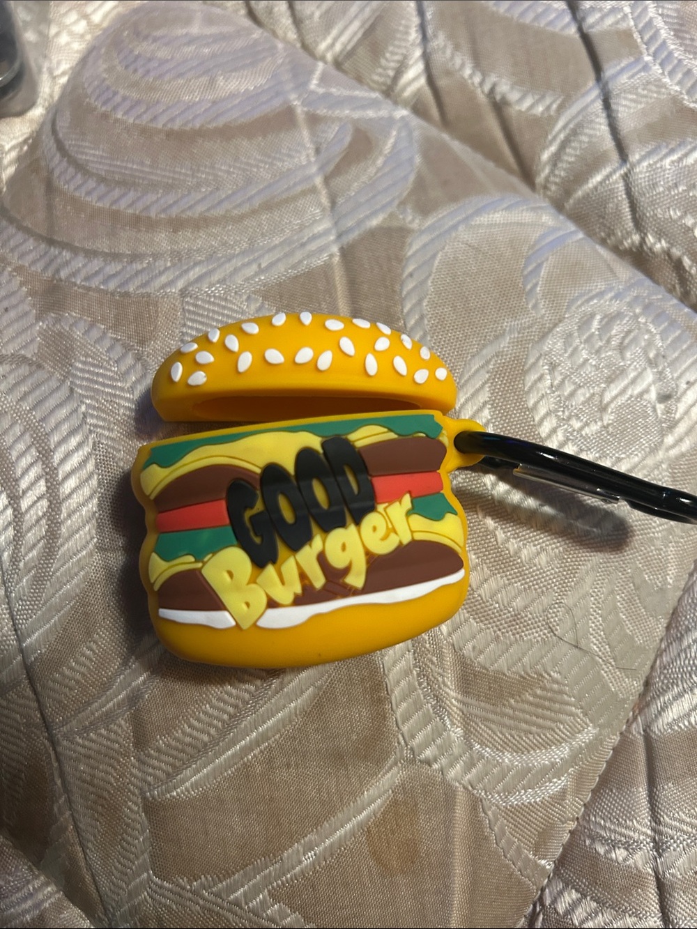 Novelty "Good Burger" Burger AirPods Case - Yellow